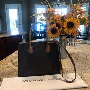 Michael Kors Medium Logo Bag